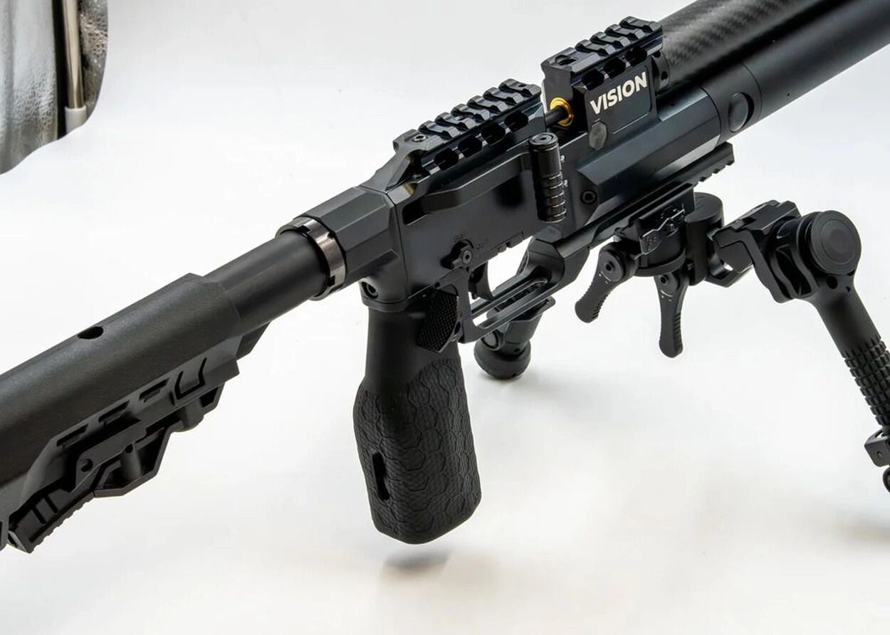 Saber Tactical AR Tarzı Dikey Tutuş Kabzası – Siyah -ST0050